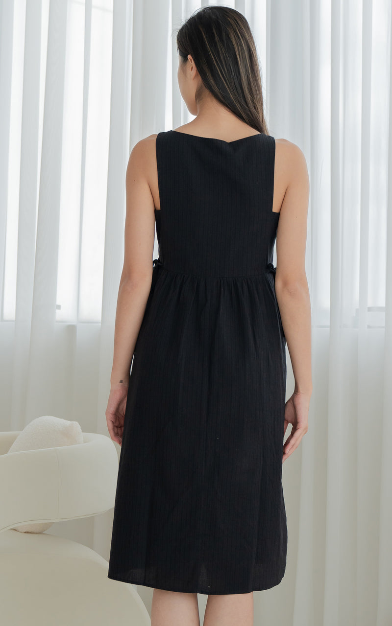 Amara Lines Nursing Dress in Black