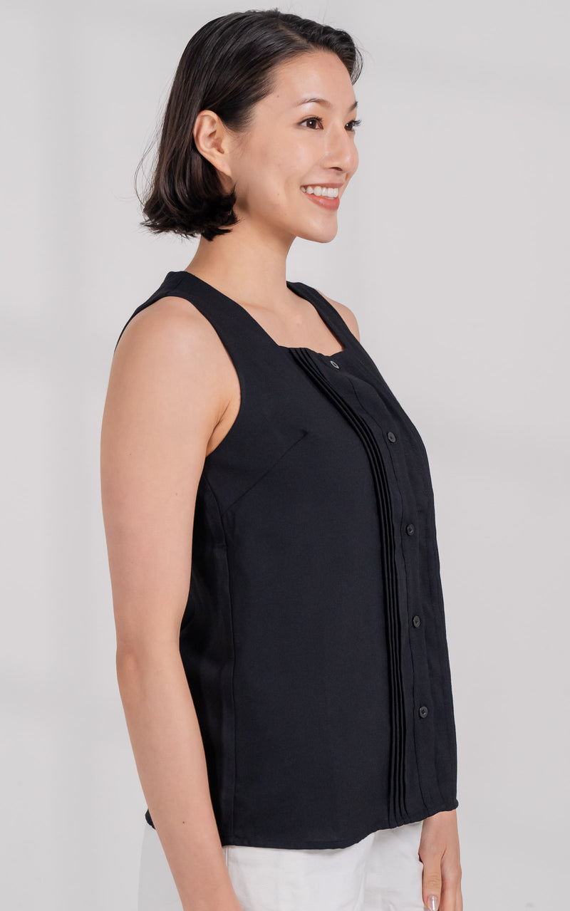 Bailey Pleated Nursing Top in Black