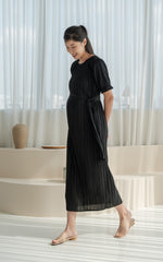 Genevieve Pleated Nursing Dress in Black