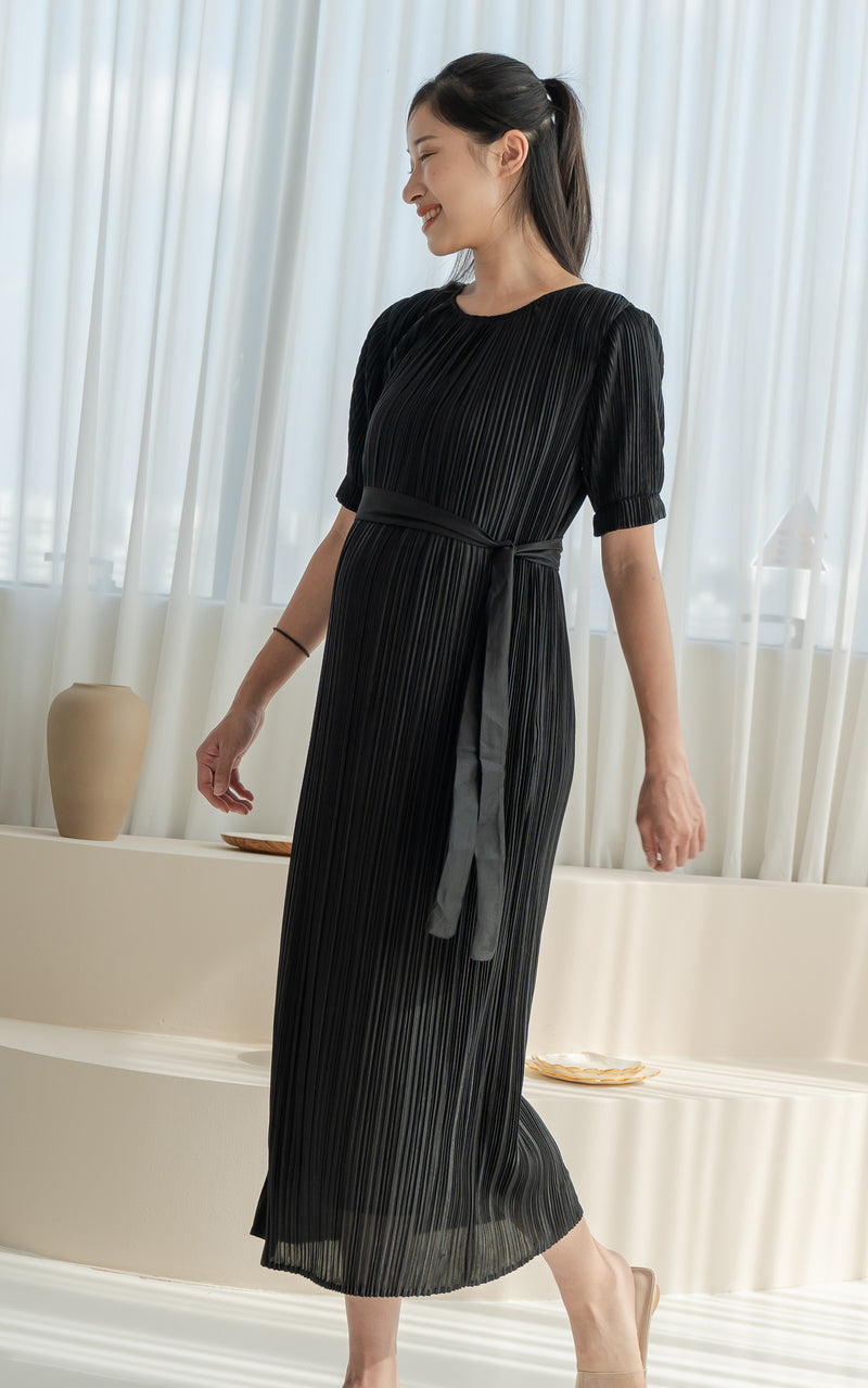 Genevieve Pleated Nursing Dress in Black