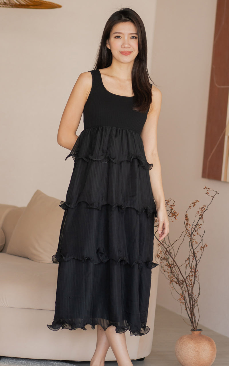 Lena Pleated Nursing Dress in Black