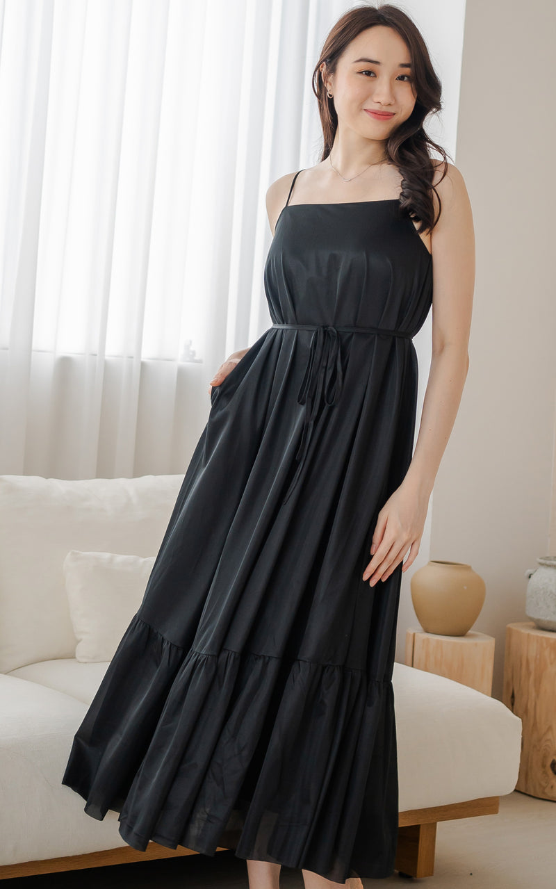 Tatum Maxi Padded Maternity Dress in Black